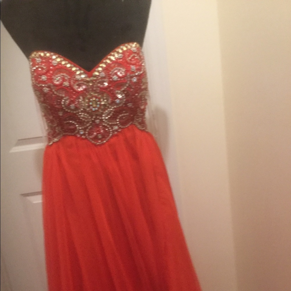 Sherri Hill Red Beaded Gown Sz 4